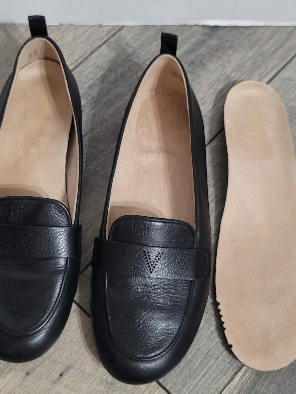 Vionic Black Leather Women's Tessa Loafers - Slip-On Comfort Classic Flats Sz9.5 - Picture 12 of 16